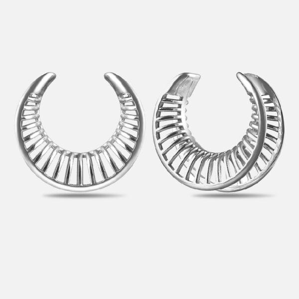 Hollow Saddle Plugs