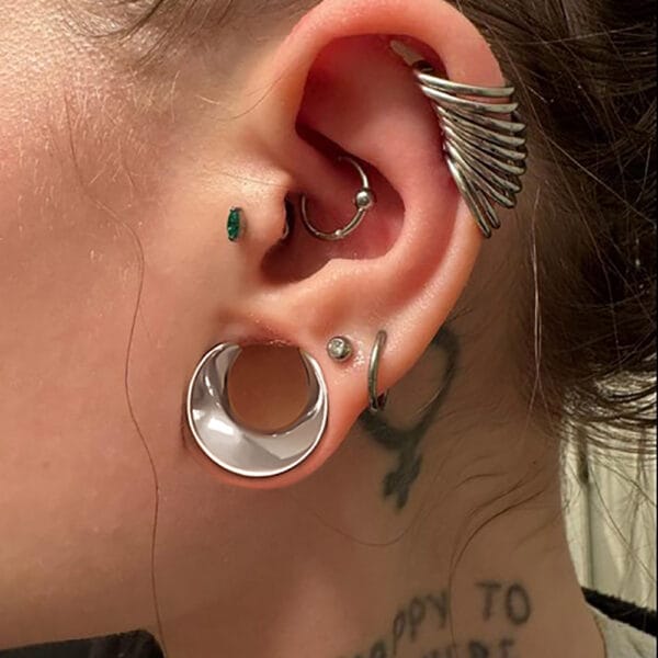 Saddle Plugs Tunnels Expansions