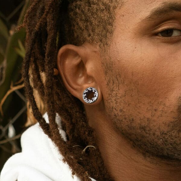 2PCS Ocean Waves Ear Gauges Hypoallergenic