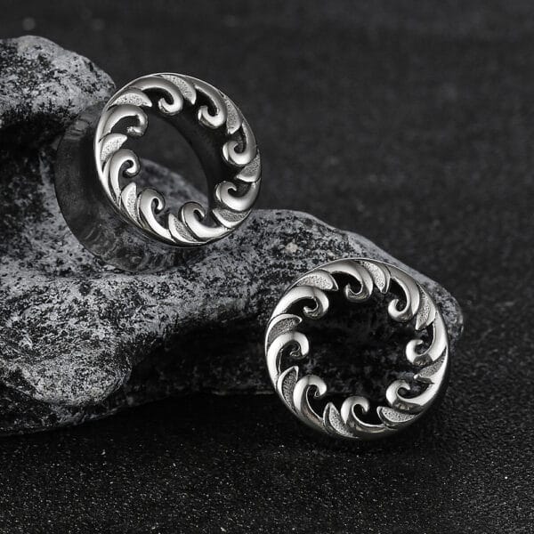 2PCS Ocean Waves Ear Gauges Hypoallergenic