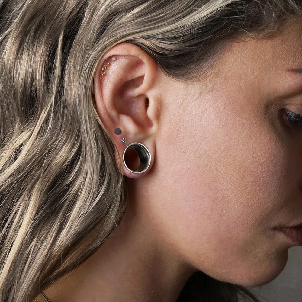 Leisure Irregular Round Ear Gauge - Image 2