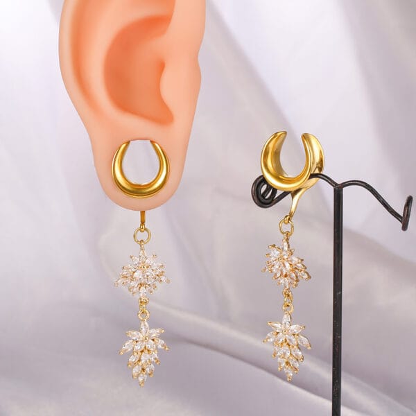 2PCS Luxury Flower Ear Tunnels Dangle Gauges Earrings