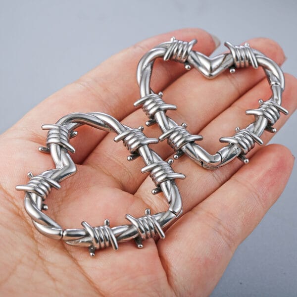 2PCS 316 Stainless Steel Heart Knot Ear Weights Hanger
