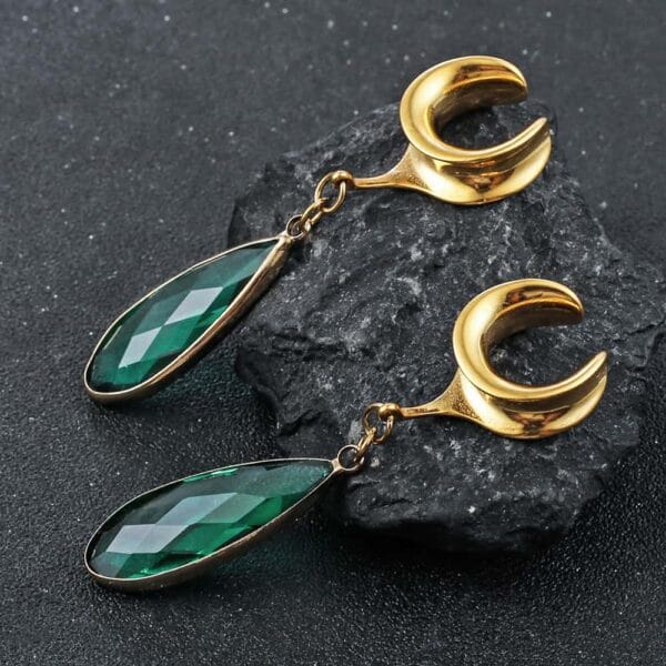 Green Crystal Stone Ear Dangle