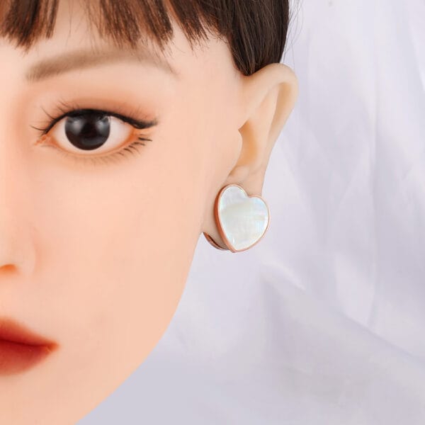 2PCS Fashion Heart Conch Ear Tunnels Plugs Body Jewelry Elegant