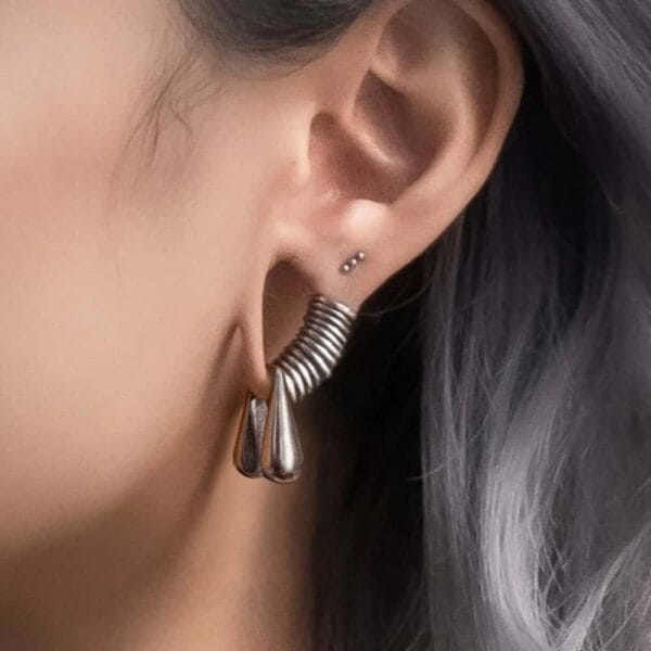 00g Water Droplet Ear Hangers