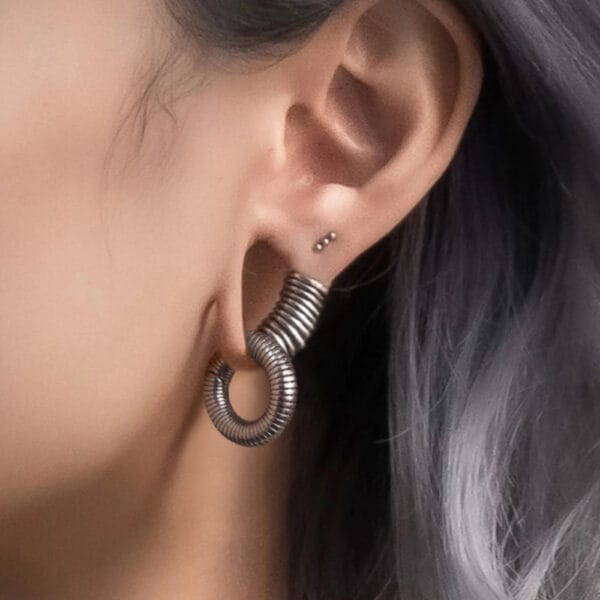 Thread Round Ear Hangers