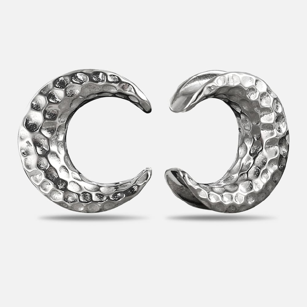 Moon Saddle Plugs