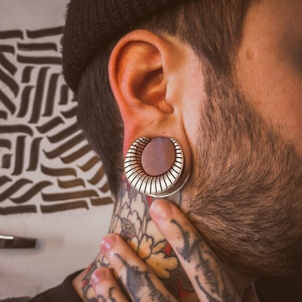 Moon Saddle Ear Tunnels