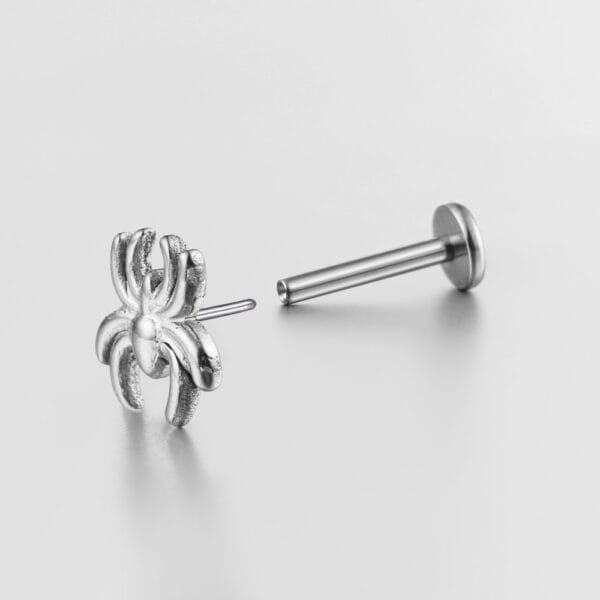 Spider Flat Back Labret