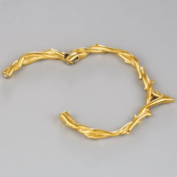 Thorns Chain Hangers
