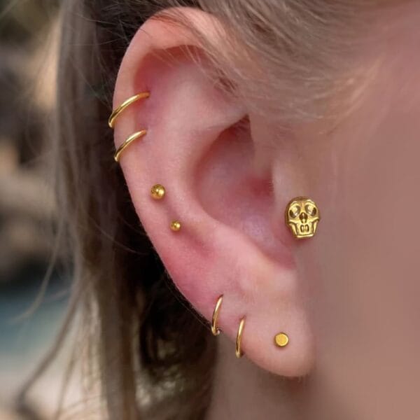 Skull Threadless Labret Stud