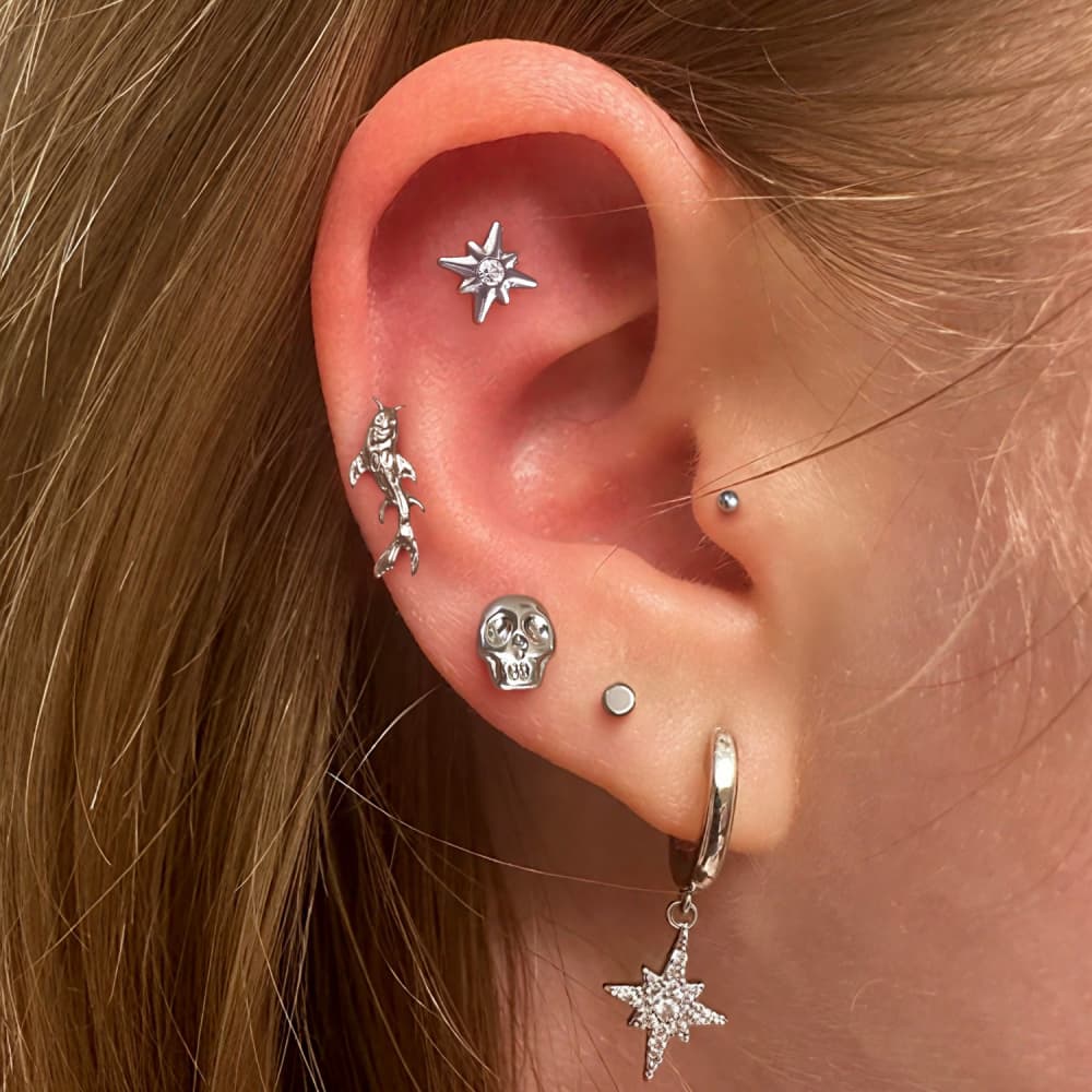 Skull Threadless Labret Stud - Image 4