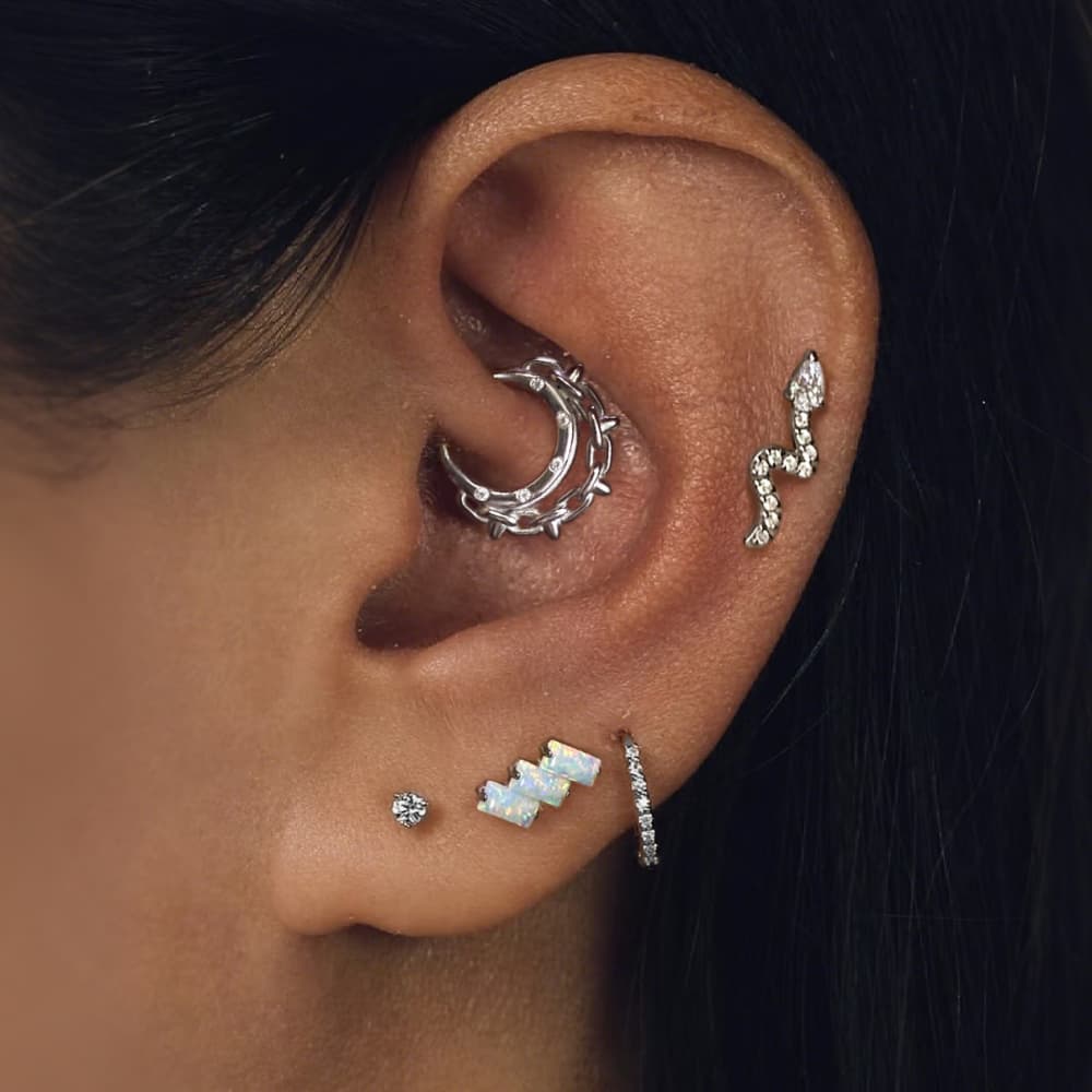 Snake Internal Thread Flat Back Studs - Image 2