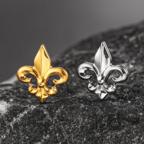Iris Flat Back Studs