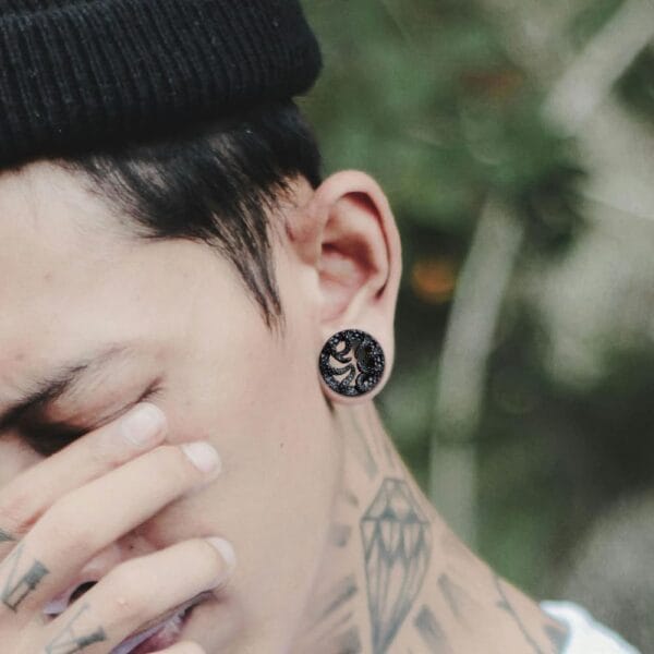 Cool Octopus Tentacles Ear Gauges - Image 4